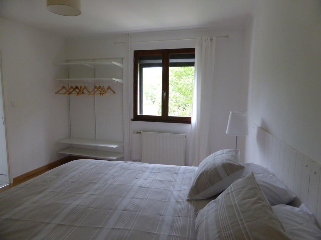 Bedbreakfastbikespyrenees Bed & Breakfast Loubieres Room photo